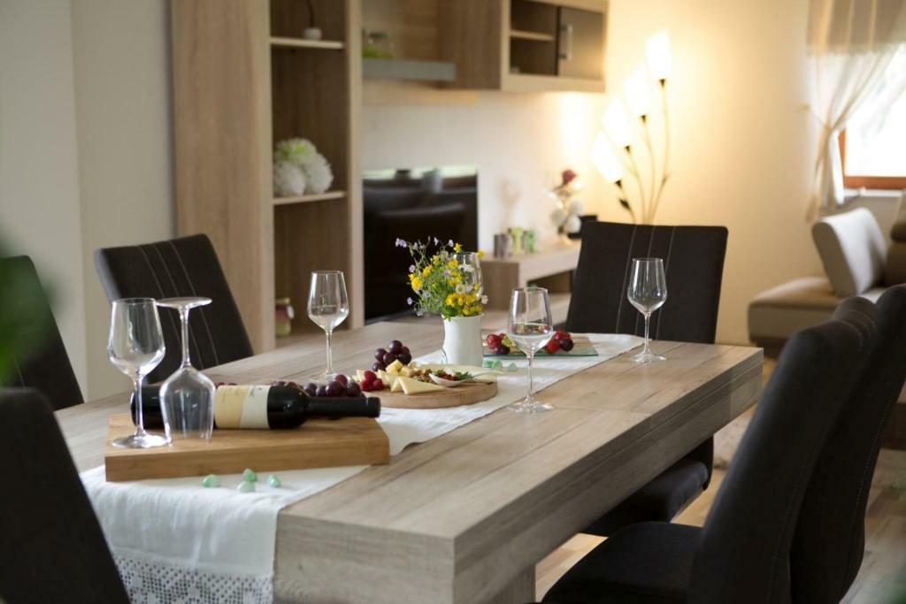 Kuca Za Odmor Marija Villa Vrhovine Exteriör bild