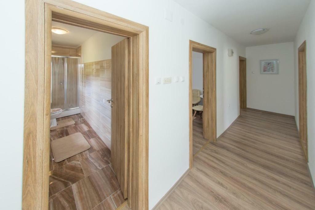Kuca Za Odmor Marija Villa Vrhovine Exteriör bild